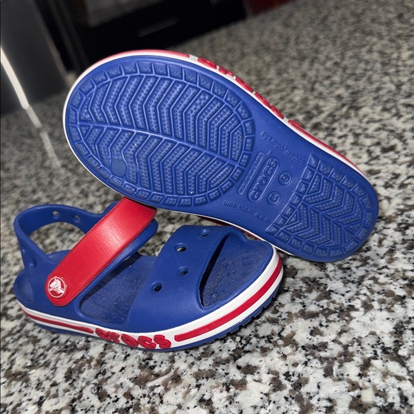 CROCS Kids Blue and Red Sandals - Picture 5 of 6